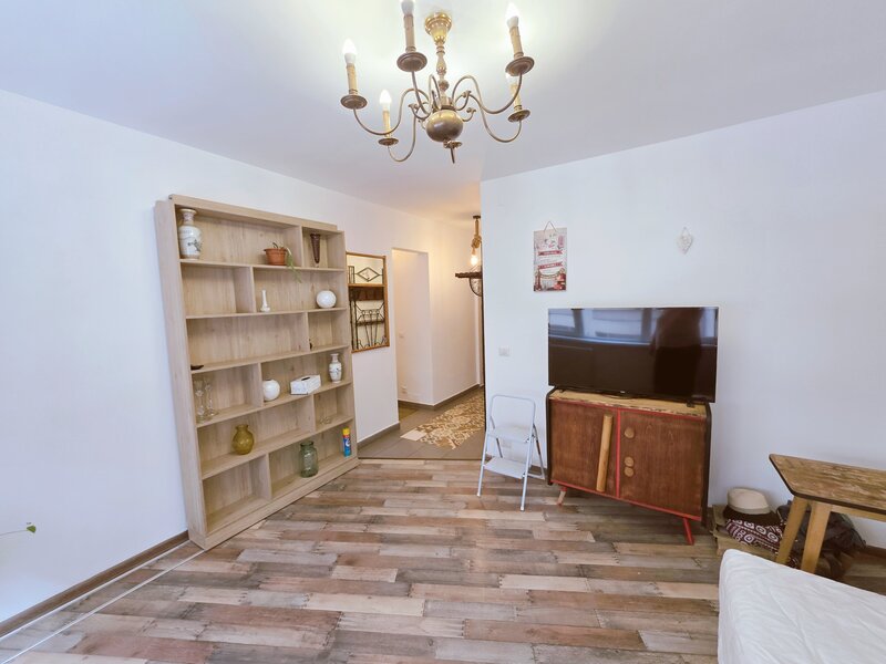 Sala Palatului Calea Victoriei Ateneu 2 camere inchiriere etaj 2 mobilat
