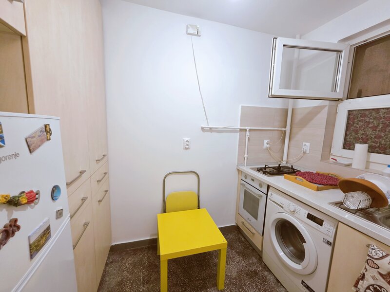 Sala Palatului Calea Victoriei Ateneu 2 camere inchiriere etaj 2 mobilat